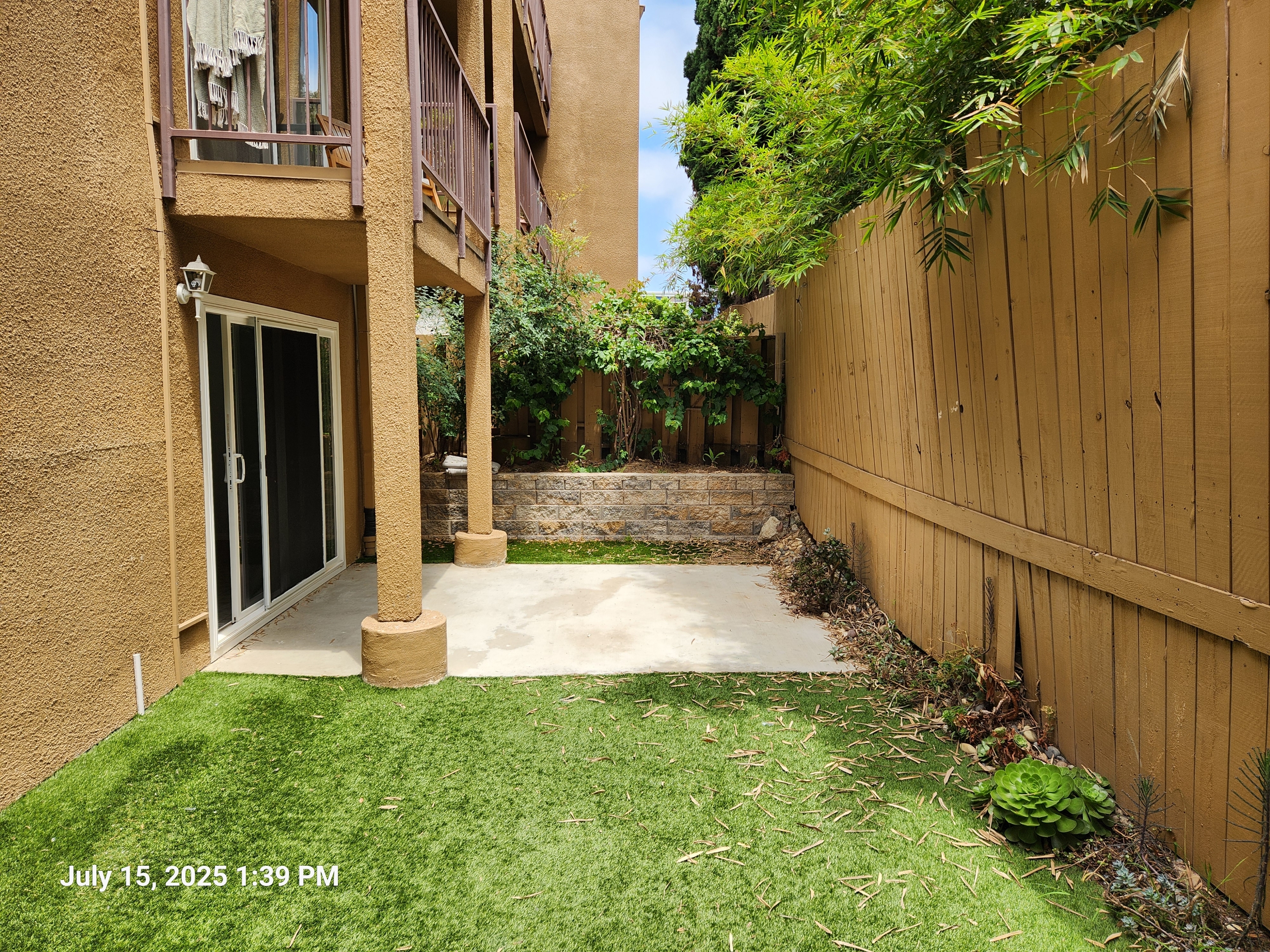 5051 La Jolla Boulevard - 106